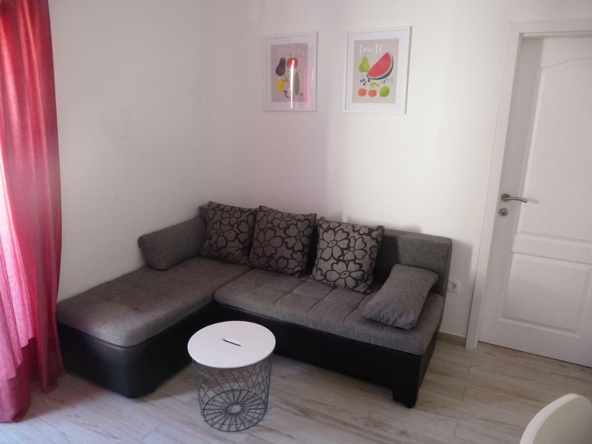 Apartment Vicko Drvenik  Exterior foto